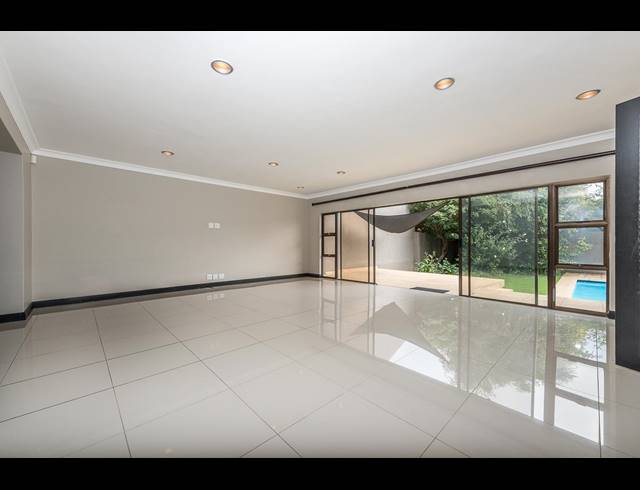 3 BEDROOM FREEHOLD TO LET IN SANDOWN